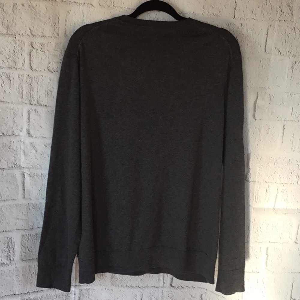 BANANA REPUBLIC GRAY V NECK SWEATER SIZE  XL - Picture 3 of 4